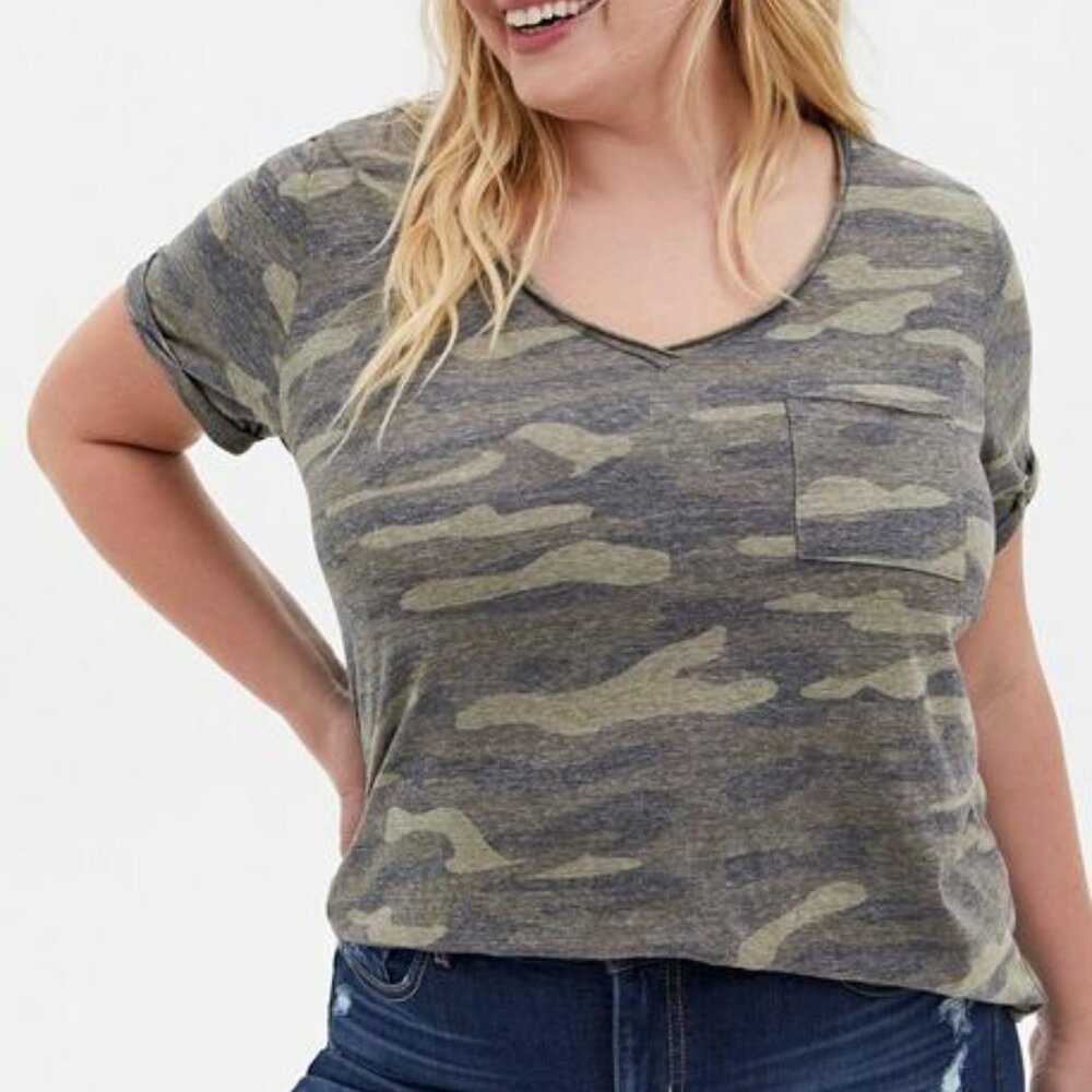 Torrid Camo V-neck Roll Cuff Tee Size 2 Oversized